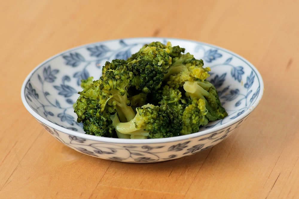 ブロッコリーの柚子味噌和え