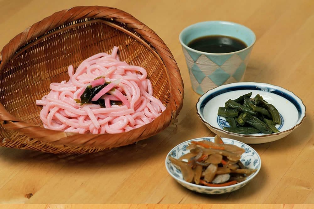 梅うどん（紀州南高梅練込み）献立