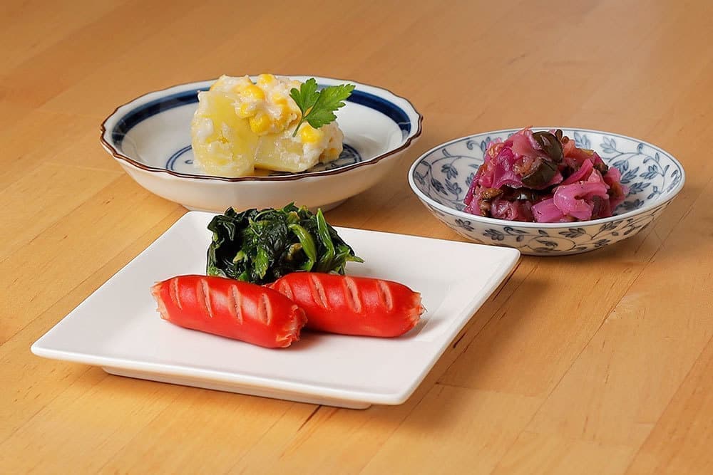 ウィンナーとほうれん草献立